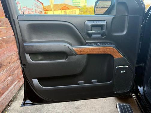 2017 Chevrolet Silverado 1500 High Country