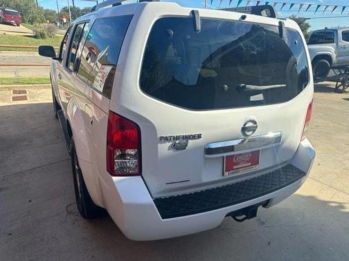 2012 Nissan Pathfinder SV