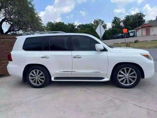 2010 Lexus LX 570 Base