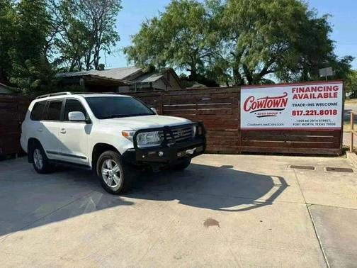 2014 Toyota Land Cruiser Base