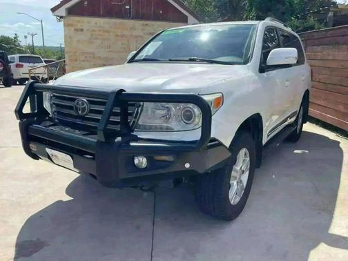 2014 Toyota Land Cruiser Base