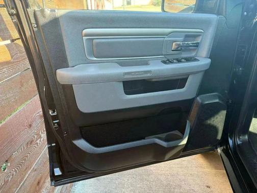 2014 RAM 1500 SLT