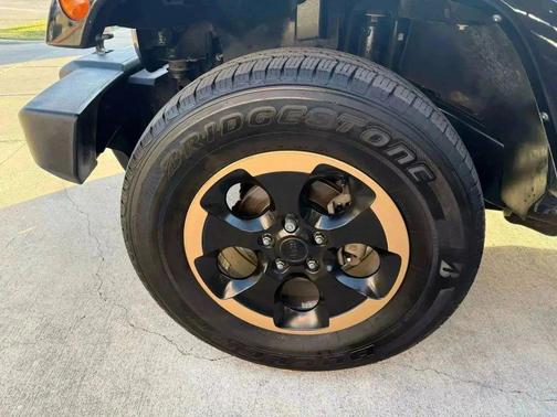 2014 Jeep Wrangler Unlimited Dragon Edition