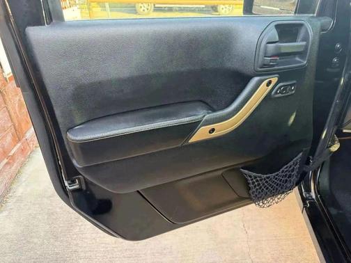 2014 Jeep Wrangler Unlimited Dragon Edition