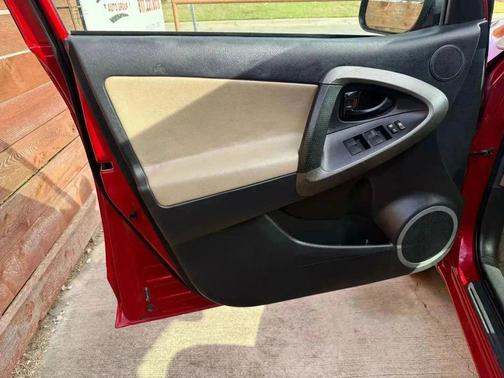 2011 Toyota RAV4 Sport