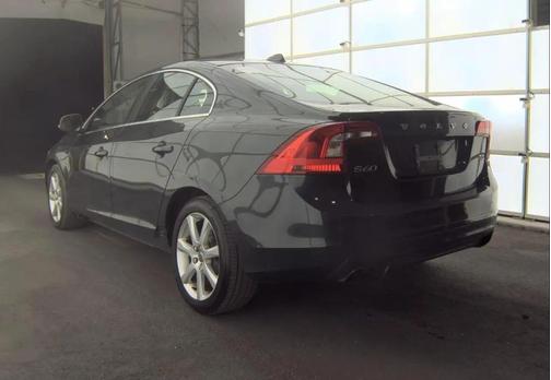 2016 Volvo S60 T5 Drive-E Premier