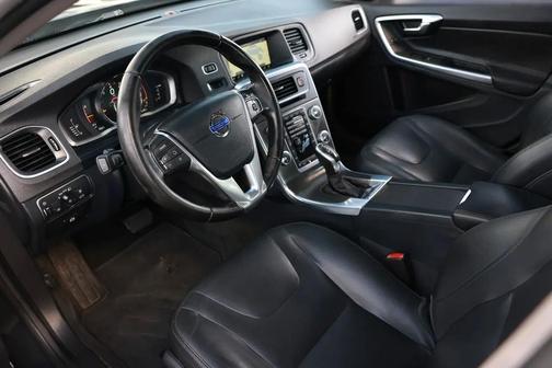 2016 Volvo S60 T5 Drive-E Premier