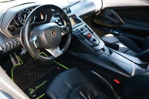 2012 Lamborghini Aventador LP700-4