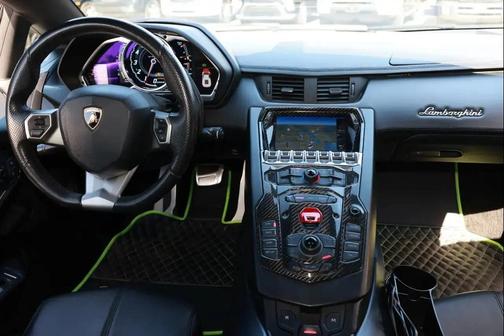 2012 Lamborghini Aventador LP700-4