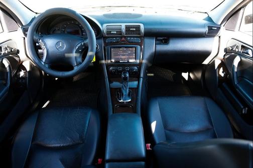 2003 Mercedes-Benz C-Class C240