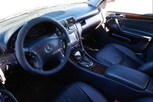 2003 Mercedes-Benz C-Class C240
