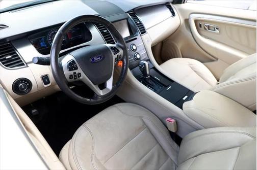 2014 Ford Taurus SEL