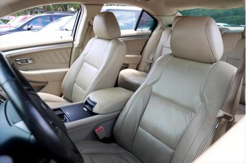 2014 Ford Taurus SEL