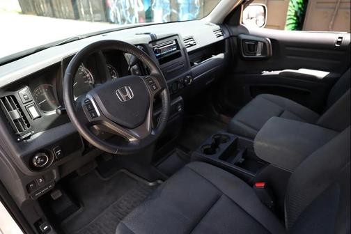 Alabaster Silver Metallic 2014 Honda Ridgeline Sport