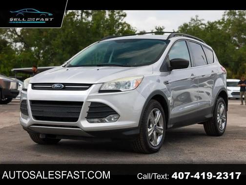 Ingot Silver Metallic 2013 Ford Escape SE