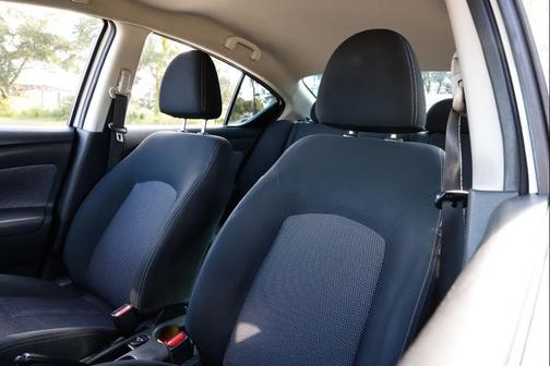 2019 Nissan Versa 1.6 SV