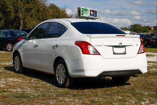 2019 Nissan Versa 1.6 SV