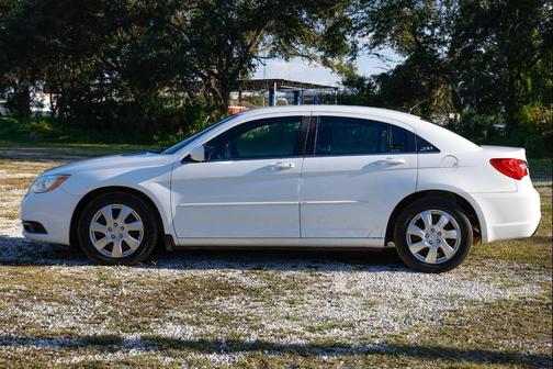 2012 Chrysler 200 LX