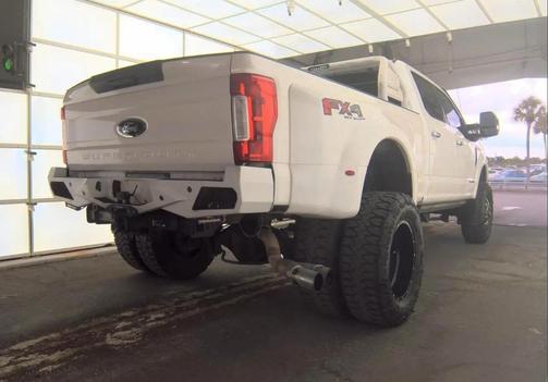WHITE 2018 Ford F-350 SUPER DUTY LMITED DRW CREW PICKUP 4WD