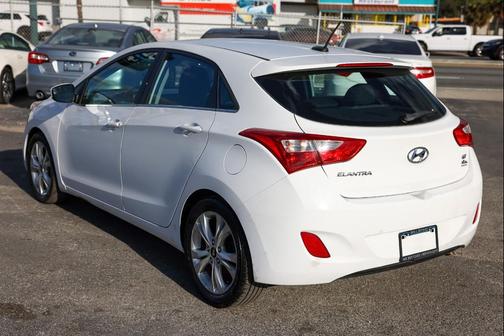 2016 Hyundai Elantra GT Base
