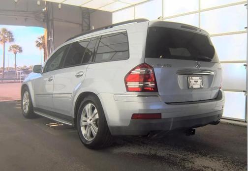 SILVER 2009 Mercedes-Benz GL-Class GL 450 4MATIC