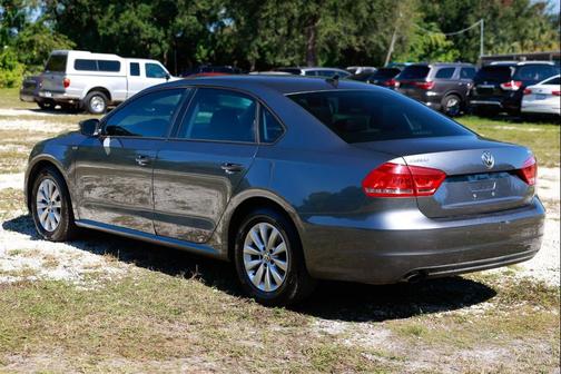 2014 Volkswagen Passat 1.8T S