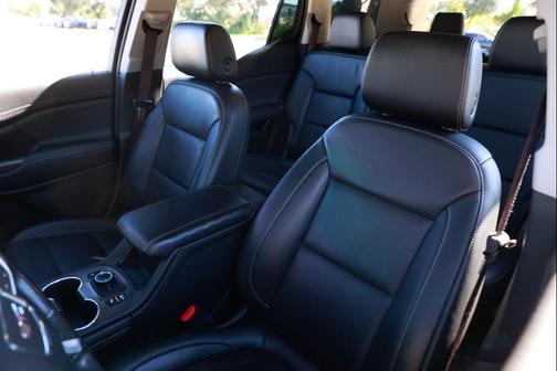 2021 GMC Acadia FWD SLT