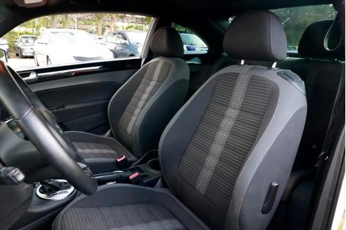 2012 Volkswagen Beetle Base