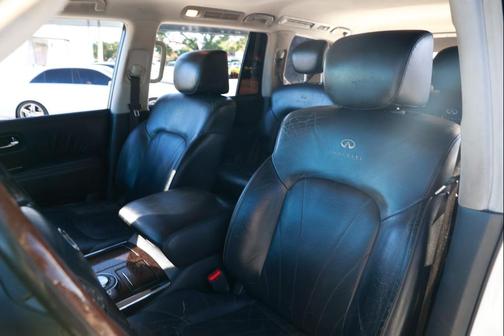 2012 INFINITI QX56 Base