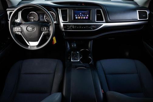 2015 Toyota Highlander LE