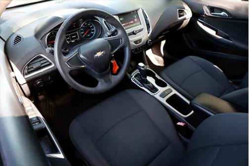 2017 Chevrolet Cruze LS