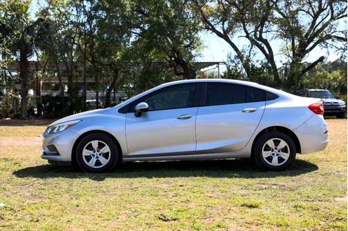 2017 Chevrolet Cruze LS