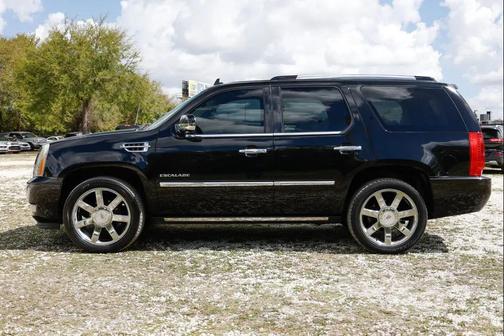 2012 Cadillac Escalade Luxury