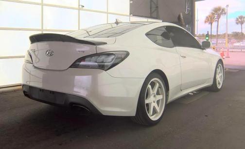 WHITE 2013 Hyundai Genesis Coupe 2.0T Premium