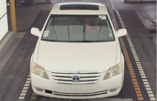 2005 Toyota Avalon Limited