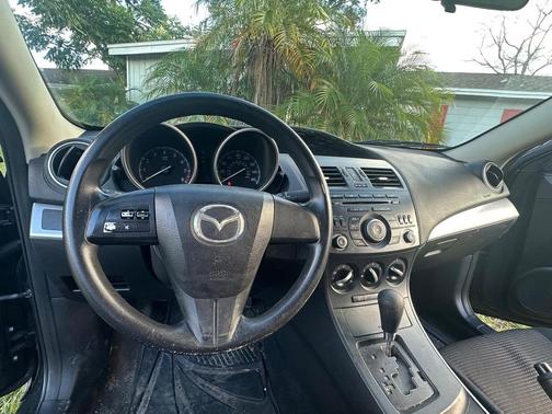 2012 Mazda Mazda3 i Sport