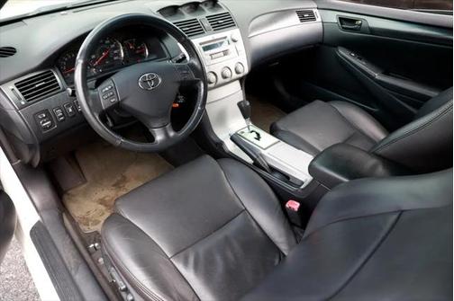 2006 Toyota Camry Solara SLE V6