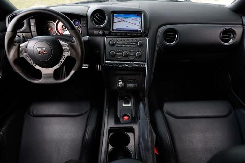 2016 Nissan GT-R Premium