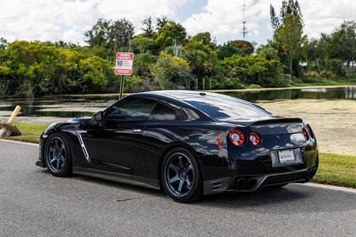 2016 Nissan GT-R Premium