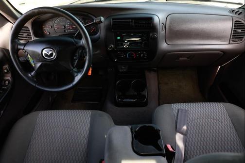 2003 Mazda B3000 Cab Plus 4