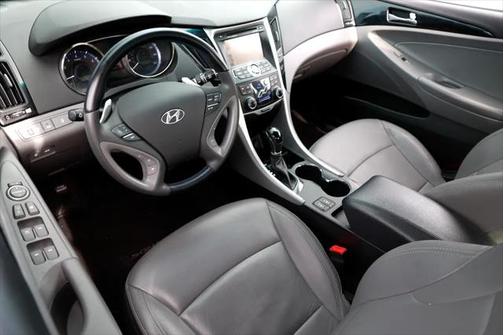 2011 Hyundai SONATA SE 2.0T