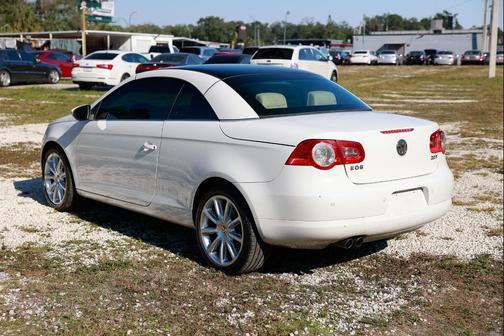 2011 Volkswagen Eos Lux