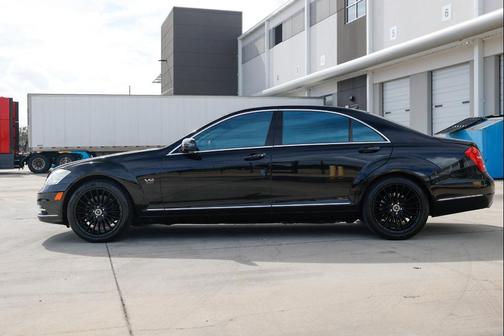 2011 Mercedes-Benz S-Class S600