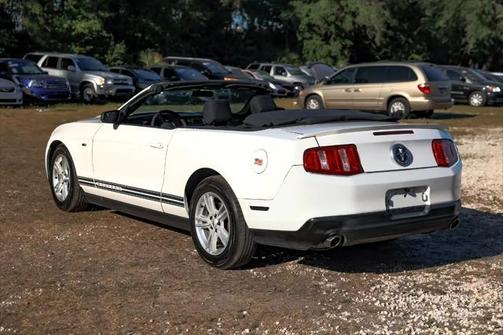 2012 Ford Mustang V6