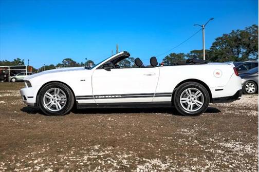 2012 Ford Mustang V6