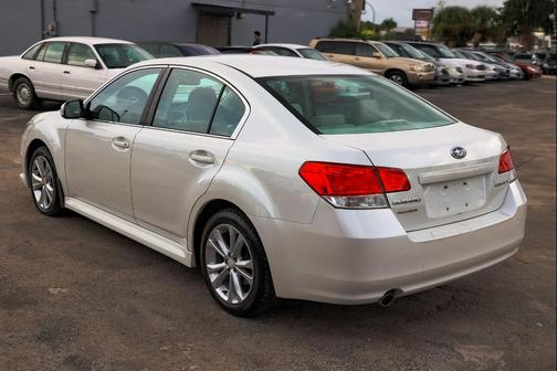 2013 Subaru Legacy Premium