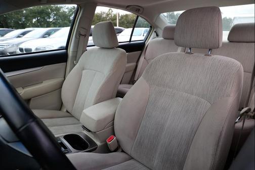 2013 Subaru Legacy Premium