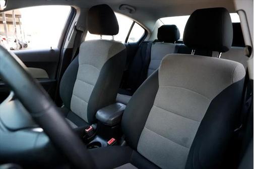 2012 Chevrolet Cruze LS