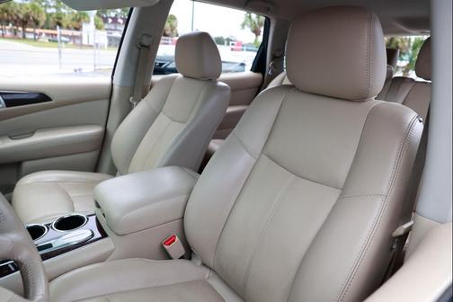2015 Nissan Pathfinder SL