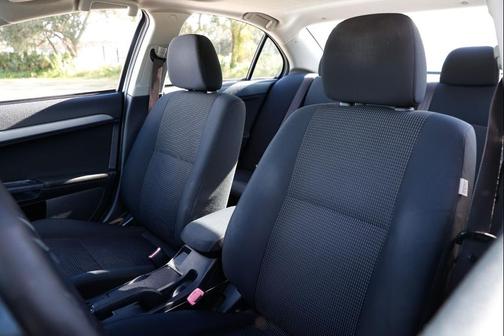 2011 Mitsubishi Lancer ES